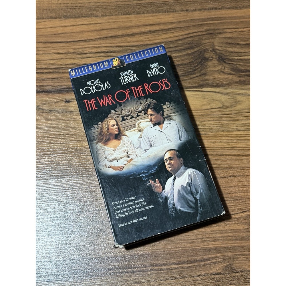 War of the Roses VHS, 1989 Michael Douglas Kathleen Turner Danny Devito Tested